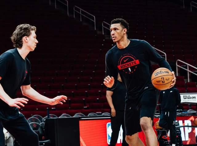 火箭季后赛前关键战伊森爆发 贾巴里伤退影响布