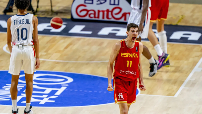 西班牙少年制胜三分助爱荷华大学掀翻卫冕冠军