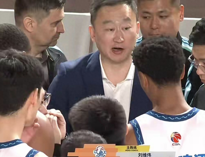 广东男篮调整外援阵容 麦考尔离队黄明依或租借