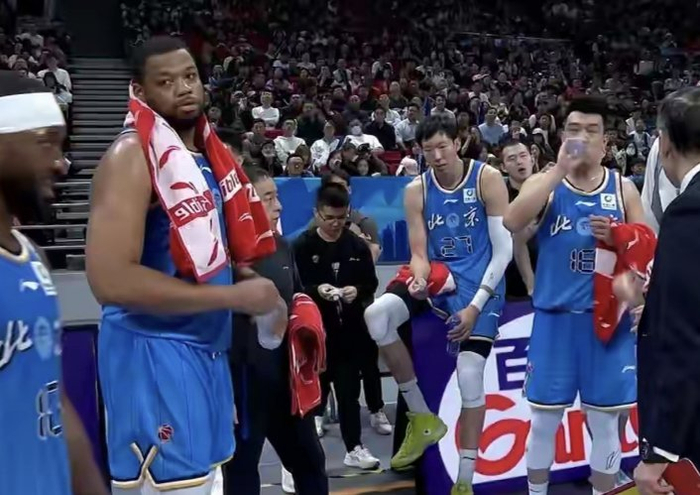 广东男篮调整外援阵容 麦考尔离队黄明依或租借