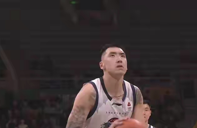 广东男篮调整外援阵容 麦考尔离队黄明依或租借