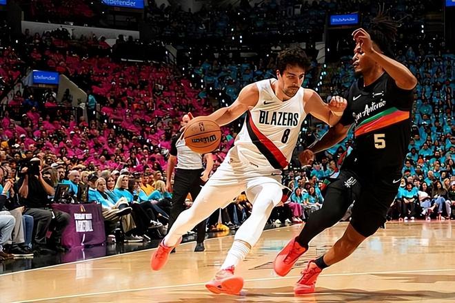 马刺大胜开拓者 阿夫迪亚赛后反思防守策略